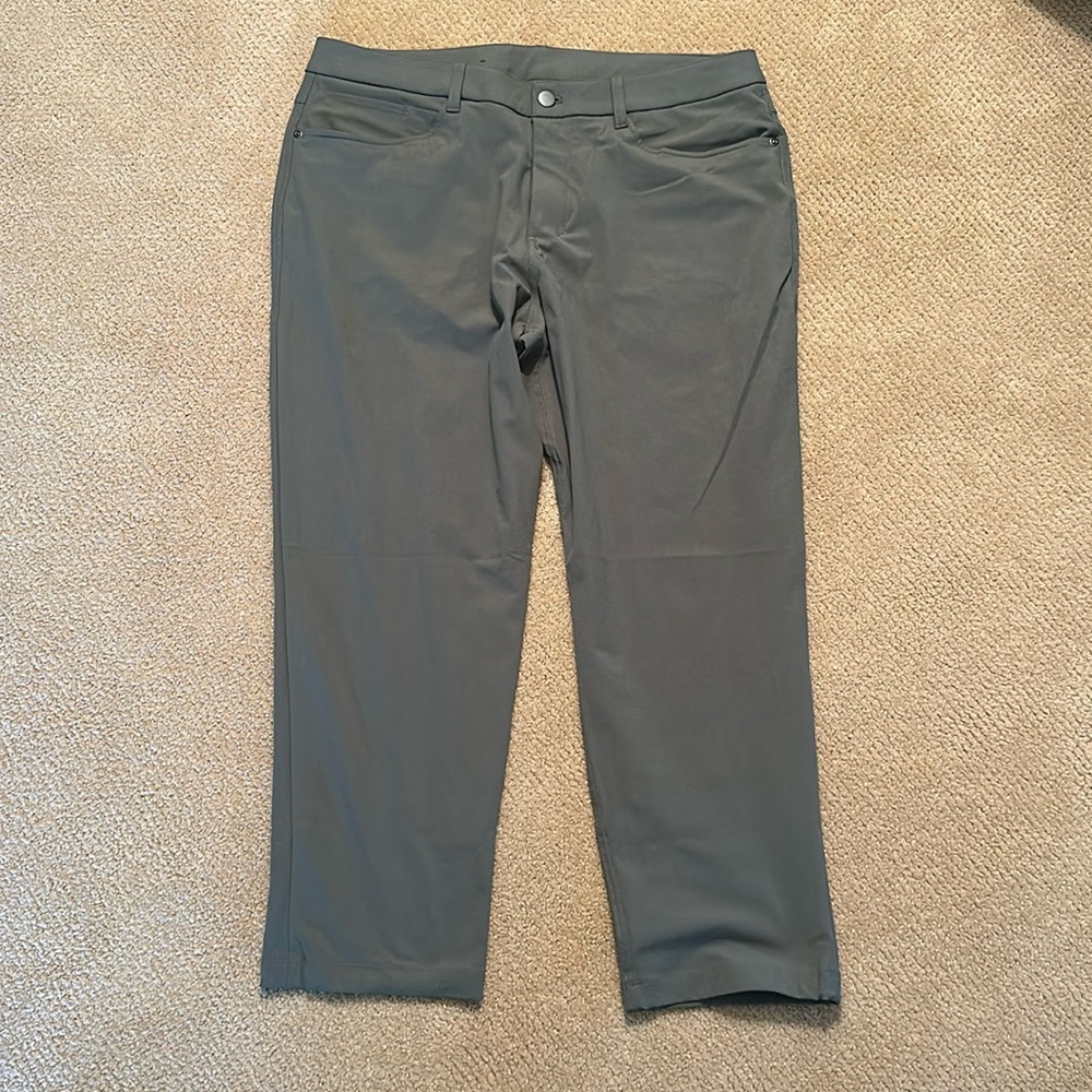 Lululemon men’s ABC gray 36x28 warpstreme pants. Only worn a handful of times